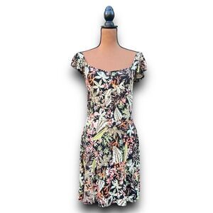 Xhilaration Casual Floral Fit & Flare Skater Dress Ruffle Cap Sleeves Juniors’ M